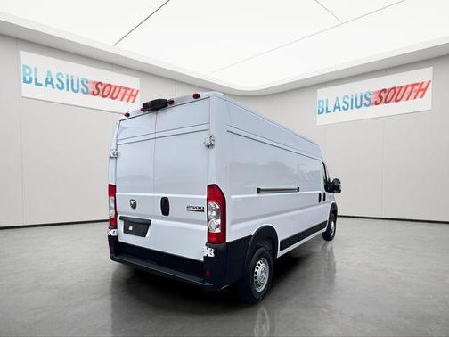 Bright White Clearcoat 2024 RAM ProMaster 2500 Tradesman