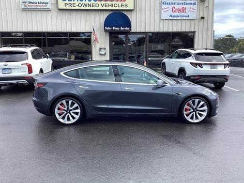 2018 Tesla Model 3 Performance