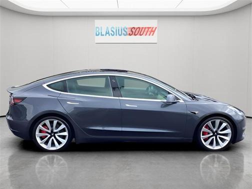 2018 Tesla Model 3 Performance