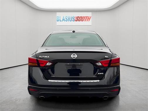 2022 Nissan Altima 2.5 SL