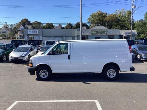 2021 Chevrolet Express 2500 RWD 2500 Regular Wheelbase WT