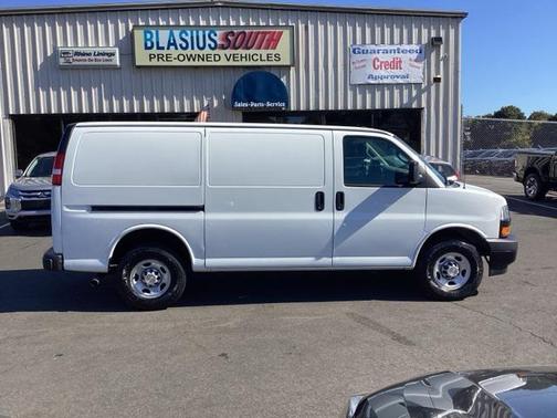 2021 Chevrolet Express 2500 RWD 2500 Regular Wheelbase WT