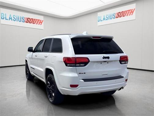 2022 Jeep Grand Cherokee Laredo