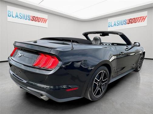 2022 Ford Mustang EcoBoost Premium