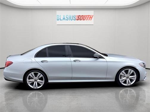 2017 Mercedes-Benz E-Class 4MATIC