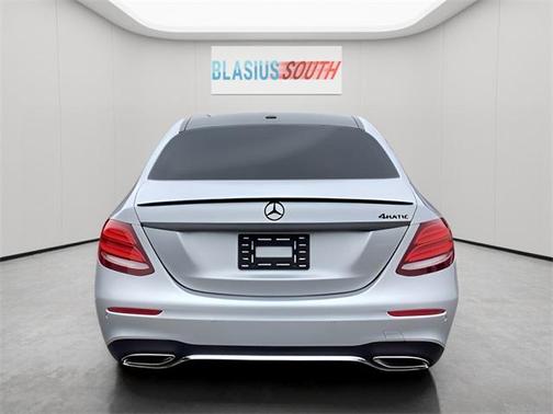 2017 Mercedes-Benz E-Class 4MATIC