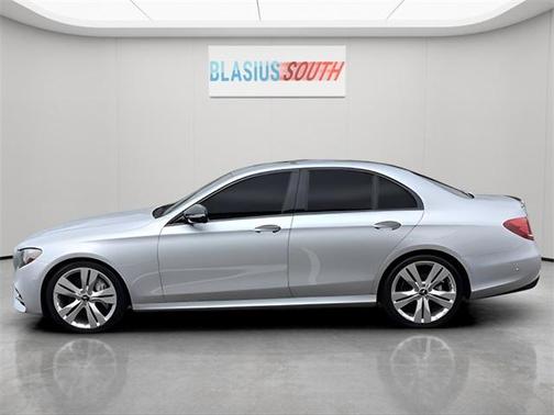 2017 Mercedes-Benz E-Class 4MATIC