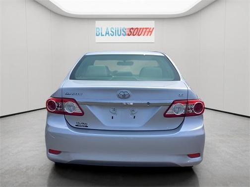 2011 Toyota Corolla LE