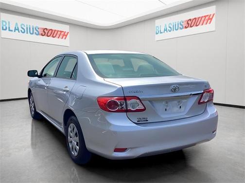 2011 Toyota Corolla LE