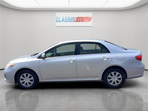 2011 Toyota Corolla LE