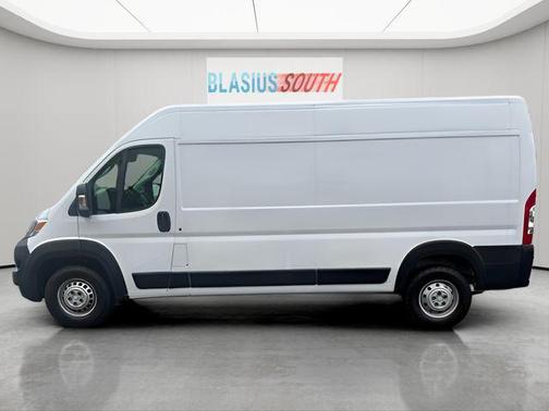 Bright White Clearcoat 2023 RAM ProMaster 2500 High Roof