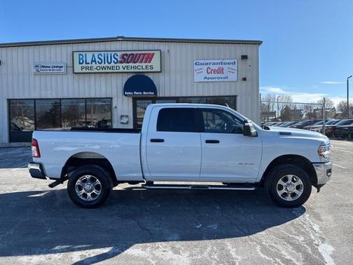 2024 RAM 2500 Big Horn Crew Cab 4x4 6'4' Box