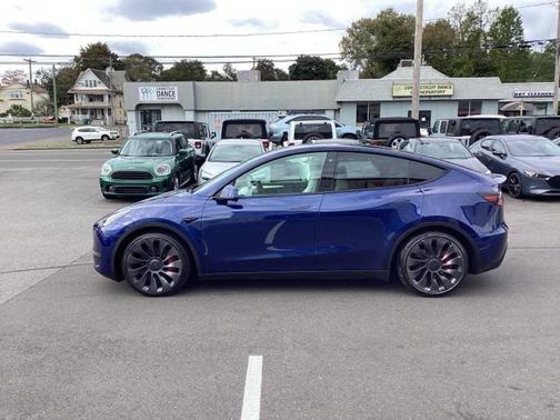 2023 Tesla Model Y Performance Dual Motor All-Wheel Drive