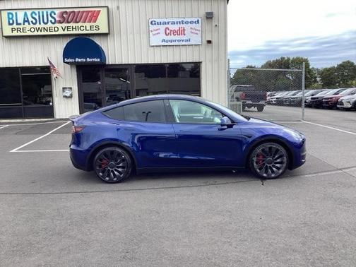 2023 Tesla Model Y Performance Dual Motor All-Wheel Drive