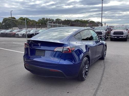 2023 Tesla Model Y Performance Dual Motor All-Wheel Drive
