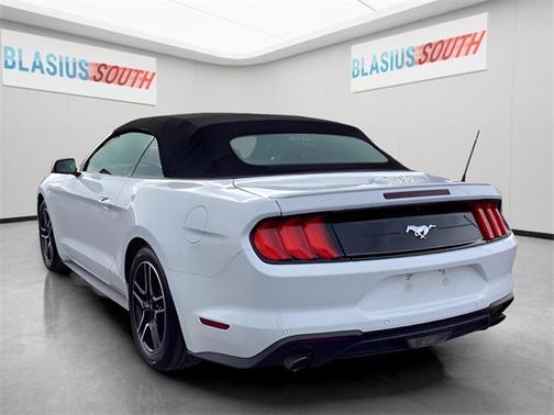 2022 Ford Mustang EcoBoost Premium
