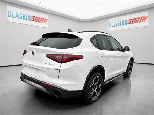 2022 Alfa Romeo Stelvio Ti