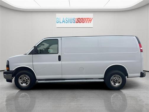 2023 GMC Savana 2500 Work Van