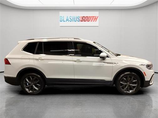 2022 Volkswagen Tiguan 2.0T SE 4MOTION