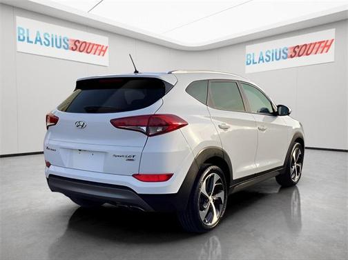 2016 Hyundai TUCSON Sport