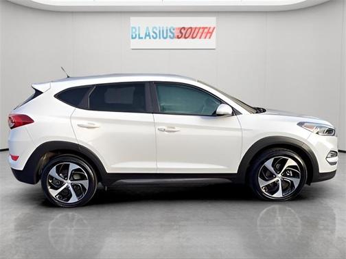 2016 Hyundai TUCSON Sport