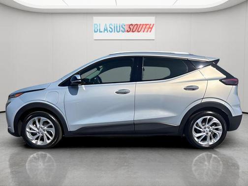 Silver Flare Metallic 2023 Chevrolet Bolt EUV FWD LT