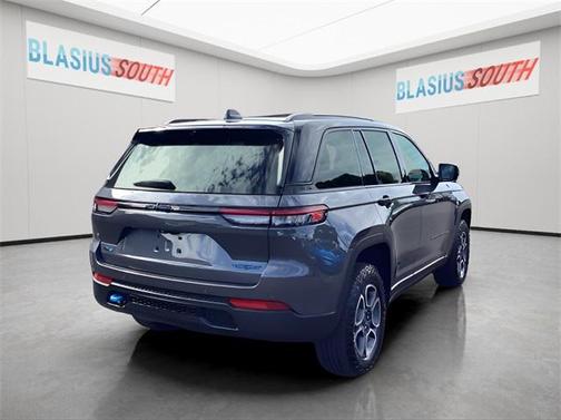 2023 Jeep Grand Cherokee 4xe Trailhawk