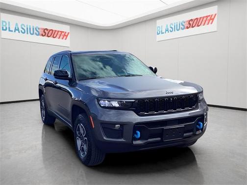 2023 Jeep Grand Cherokee 4xe Trailhawk