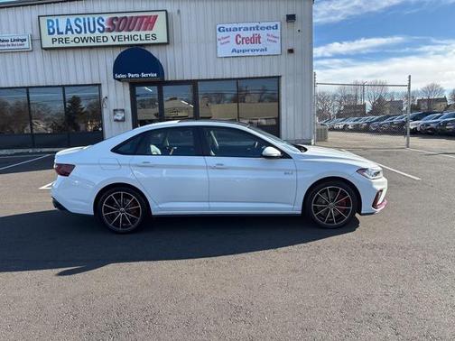 2025 Volkswagen Jetta GLI 2.0T Autobahn