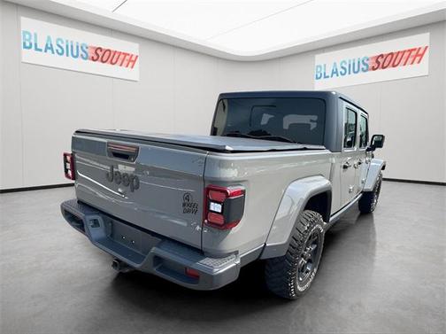 2021 Jeep Gladiator Willys 4x4