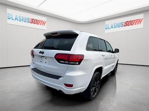 2021 Jeep Grand Cherokee Laredo