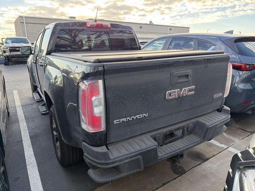 2017 GMC Canyon SLE