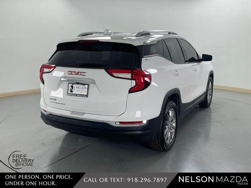 Summit White 2022 GMC Terrain SLT