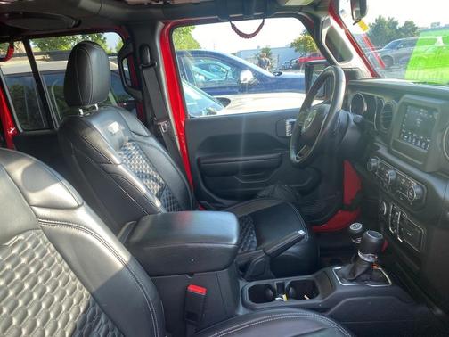 2022 Jeep Gladiator Sport