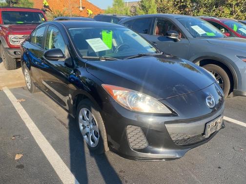 2013 Mazda Mazda3 i Sport