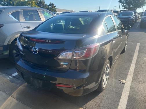 2013 Mazda Mazda3 i Sport