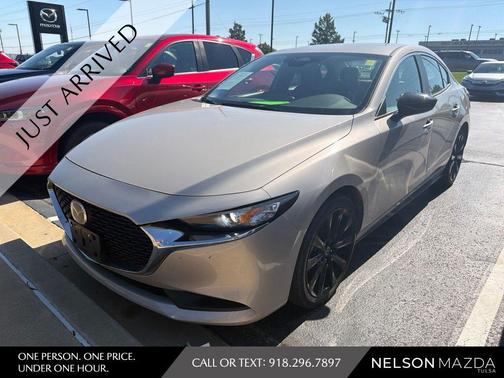 Platinum Quartz Metallic 2025 Mazda Mazda3 FWD w/Select Package