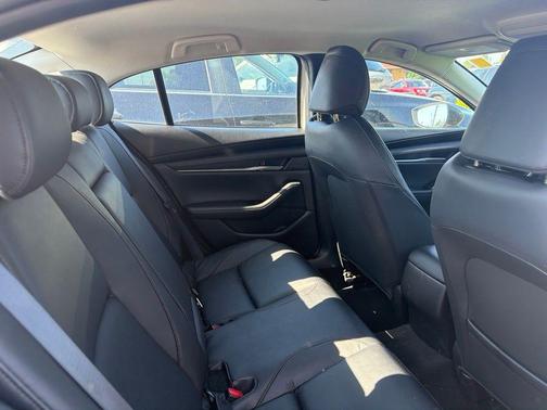 Platinum Quartz Metallic 2025 Mazda Mazda3 FWD w/Select Package