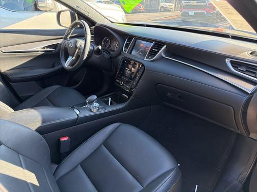 2022 INFINITI QX55 LUXE