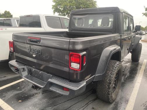 2021 Jeep Gladiator Sport
