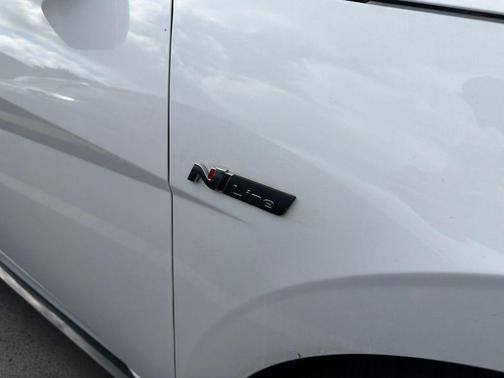 Ceramic White 2021 Hyundai ELANTRA N Line