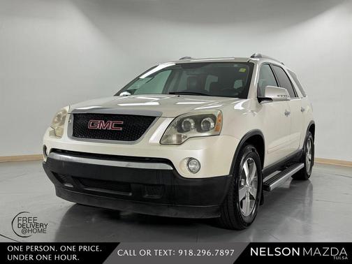 White Diamond Clearcoat 2011 GMC Acadia SLT-1