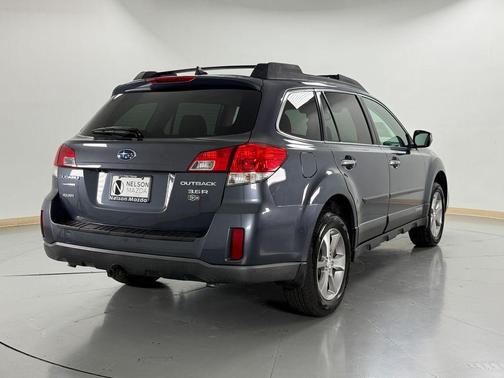 Carbide Gray Metallic 2014 Subaru Outback 3.6R Limited