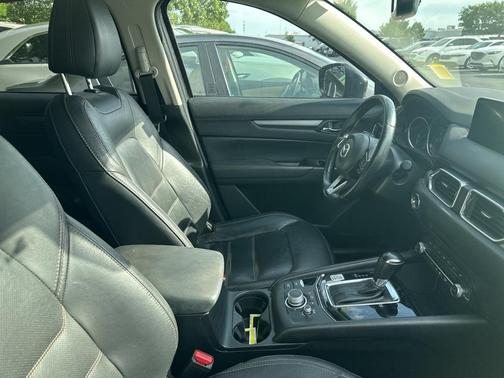 2023 Mazda CX-5 2.5 S Preferred Package