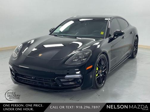2018 Porsche Panamera Turbo S