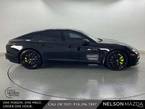 2018 Porsche Panamera Turbo S