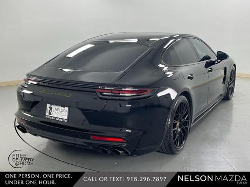 2018 Porsche Panamera Turbo S