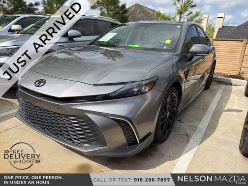 Metal 2025 Toyota Camry SE