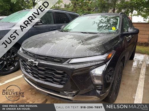 Mosaic Black Metallic 2025 Chevrolet Trax ACTIV