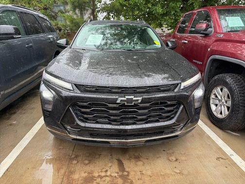 Mosaic Black Metallic 2025 Chevrolet Trax ACTIV